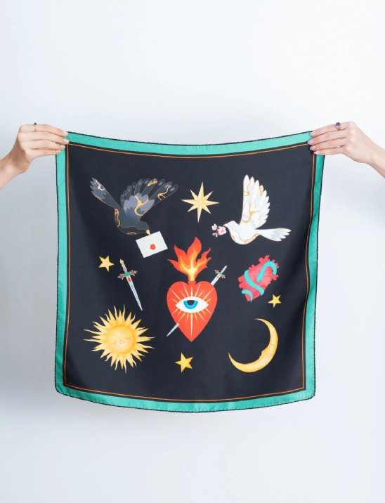 Sacred Heart İpek Fular