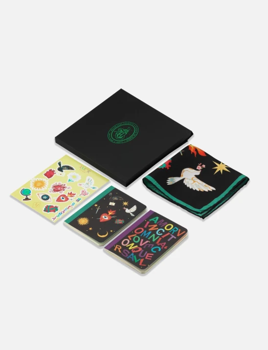 Amor Vincit Omnia Mini Set