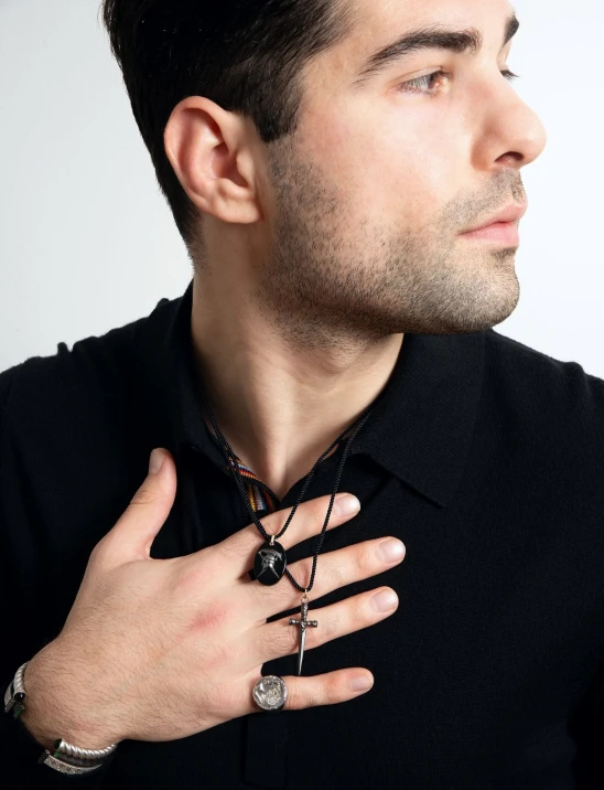 Helmet Onyx Necklace